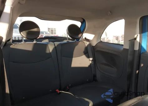 2015 Fiat 500 Pop from USA, damaged, VIN 3C3CFFAR2FT550313